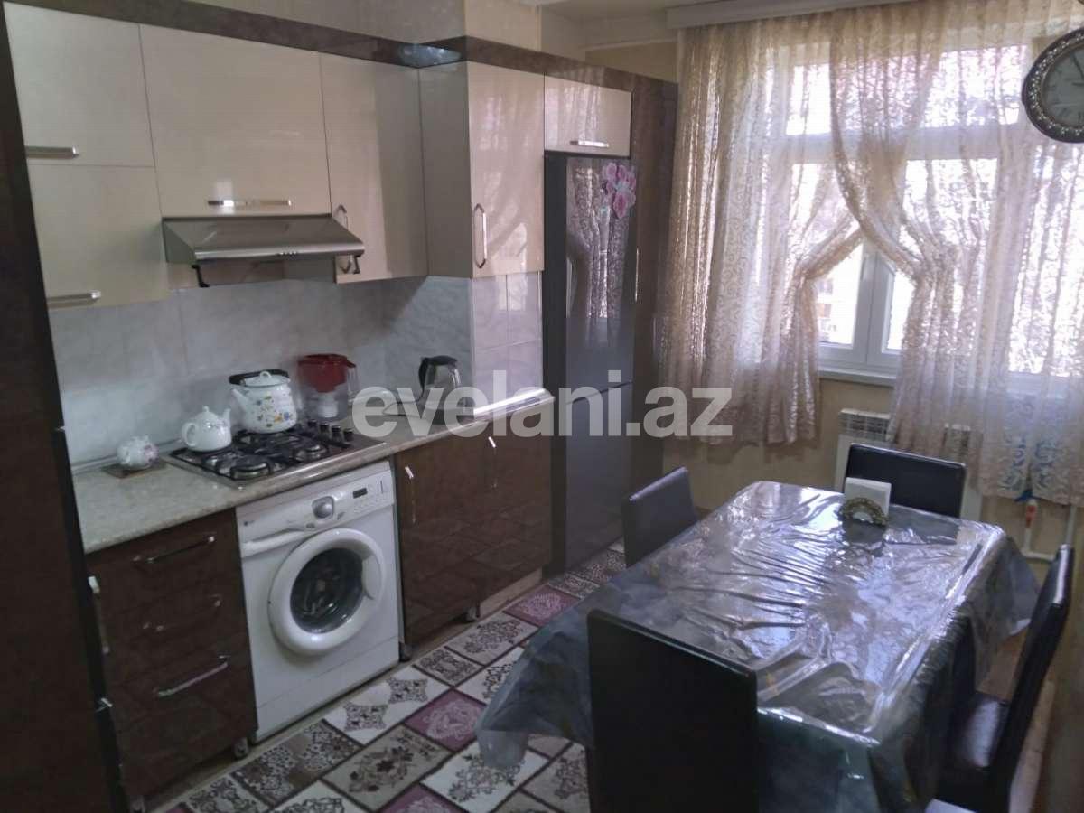 Satılır, köhnə tikili, 3 otaqlı, 75 m², Sumqayıt, 17-ci mikrorayon r.