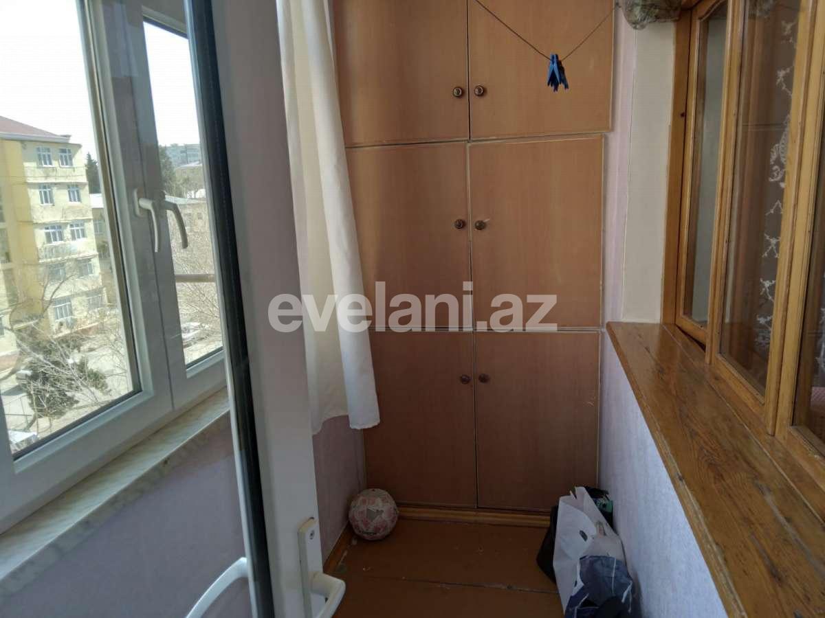 Satılır, köhnə tikili, 3 otaqlı, 75 m², Sumqayıt, 17-ci mikrorayon r.