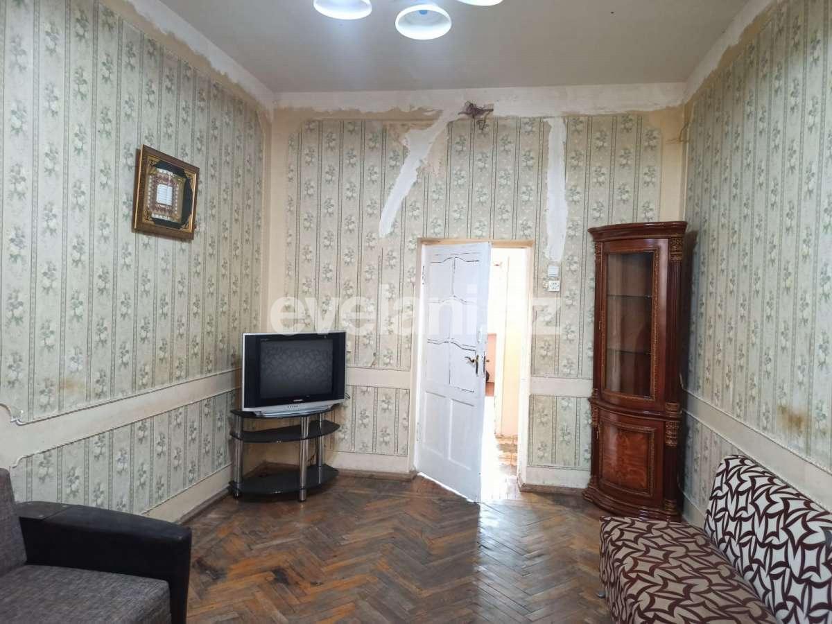 Satılır, köhnə tikili, 2 otaqlı, 44 m², Sumqayıt, 8-ci mikrorayon r.