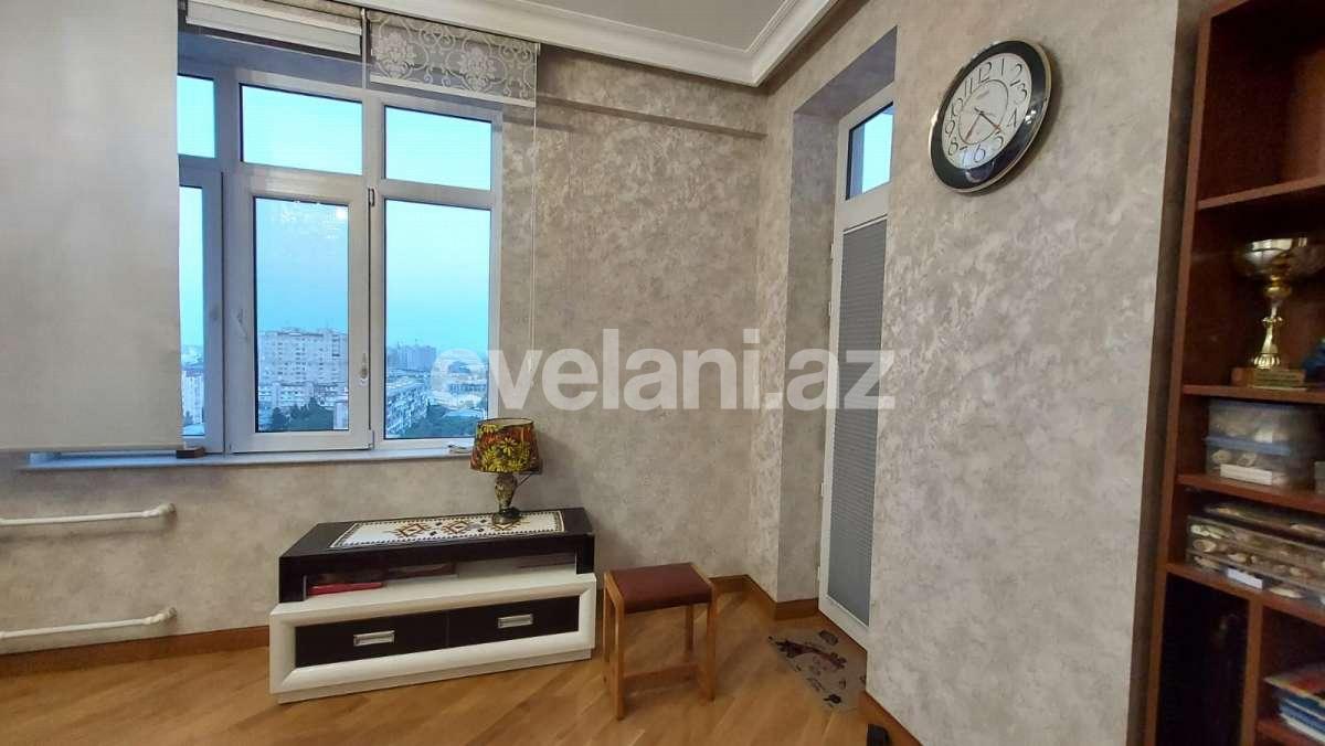 Satılır, yeni tikili, 4 otaqlı, 165 m², Bakı, Binəqədi r, 8-ci mikrorayon q, Azadlıq prospekti m.