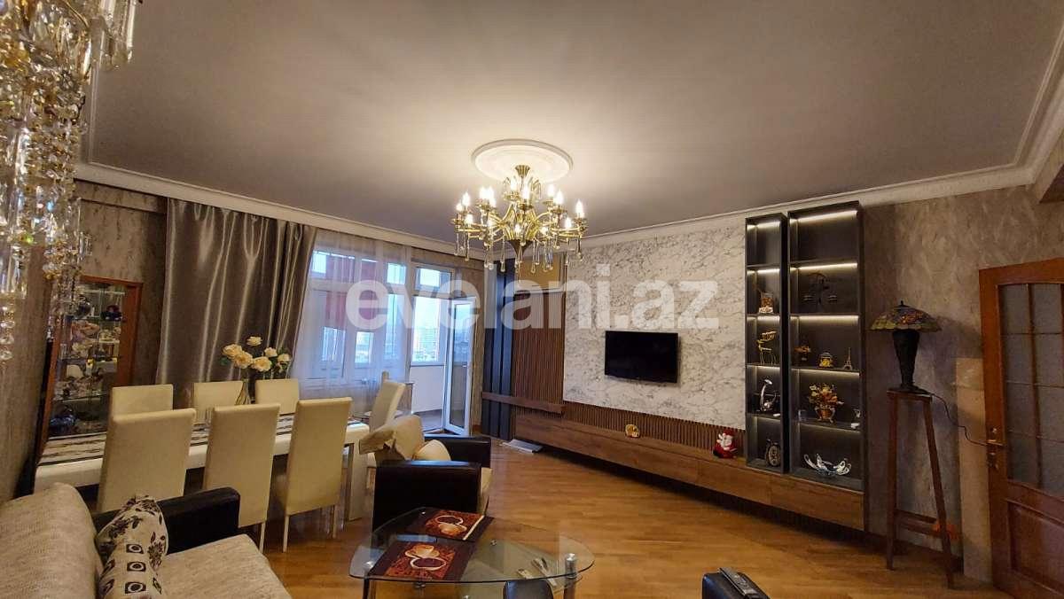 Satılır, yeni tikili, 4 otaqlı, 165 m², Bakı, Binəqədi r, 8-ci mikrorayon q, Azadlıq prospekti m.