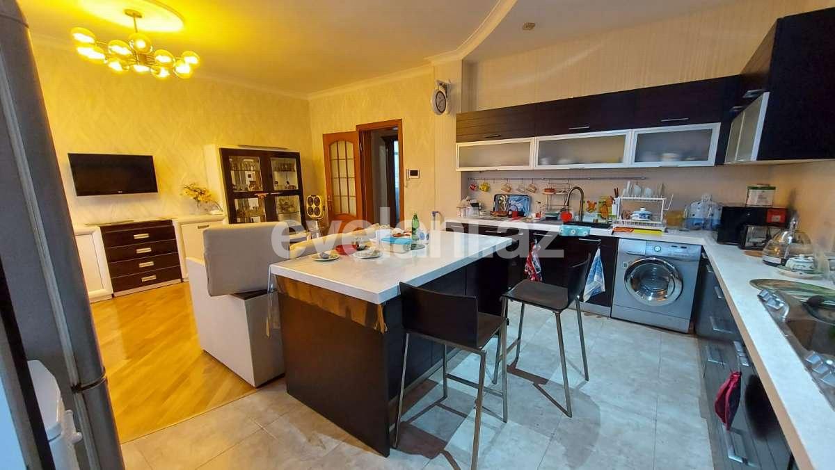 Satılır, yeni tikili, 4 otaqlı, 165 m², Bakı, Binəqədi r, 8-ci mikrorayon q, Azadlıq prospekti m.