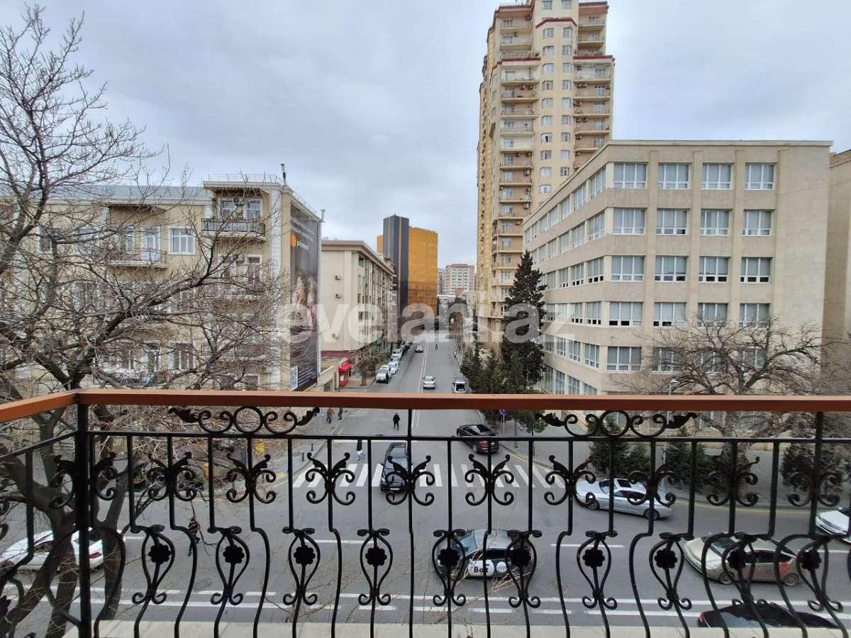 Satılır, köhnə tikili, 3 otaqlı, 70 m², Bakı, Nəsimi r, 28 may m.