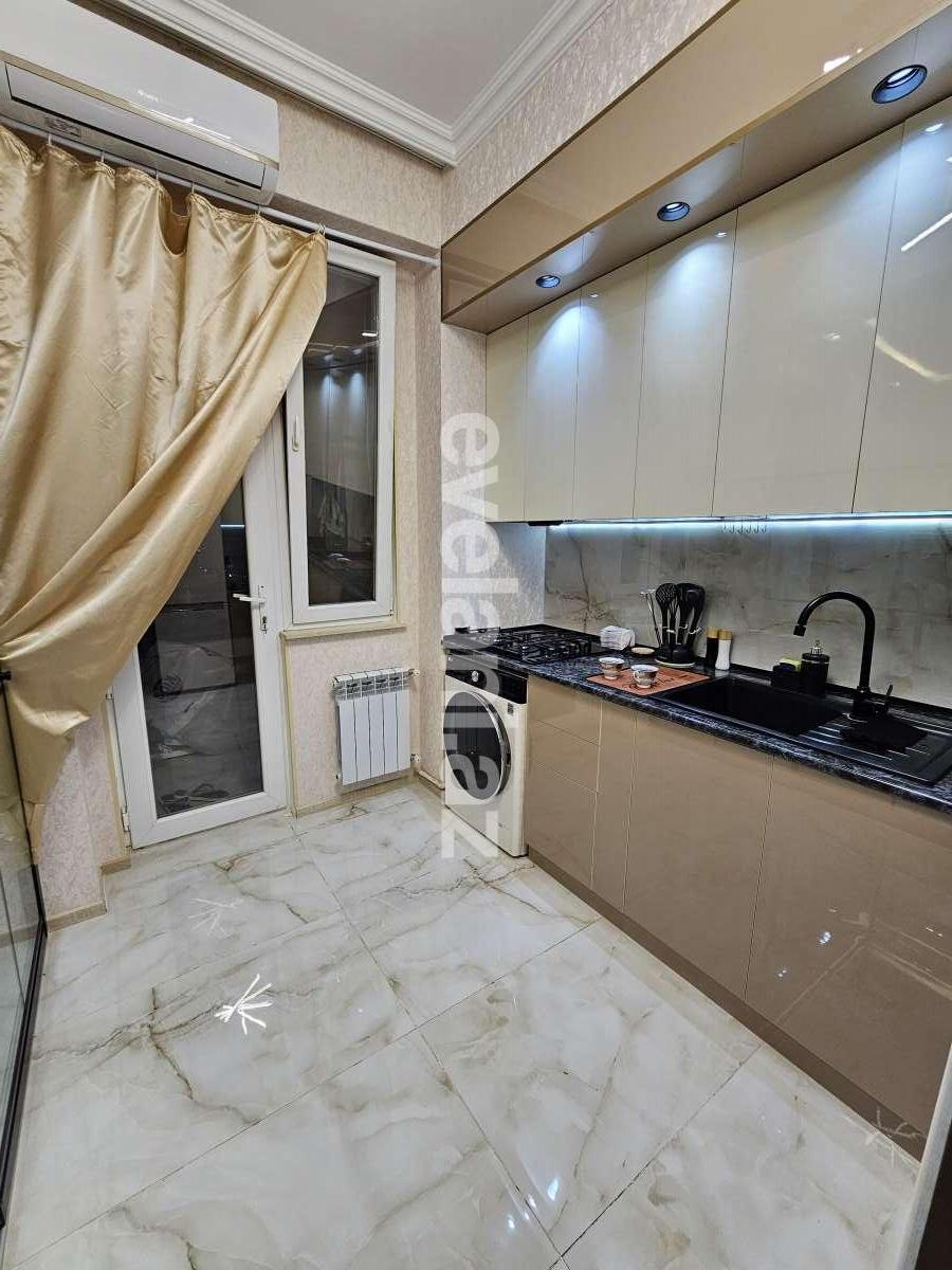 Satılır, yeni tikili, 3 otaqlı, 70 m², Bakı, Suraxanı r, Yeni Günəşli q.