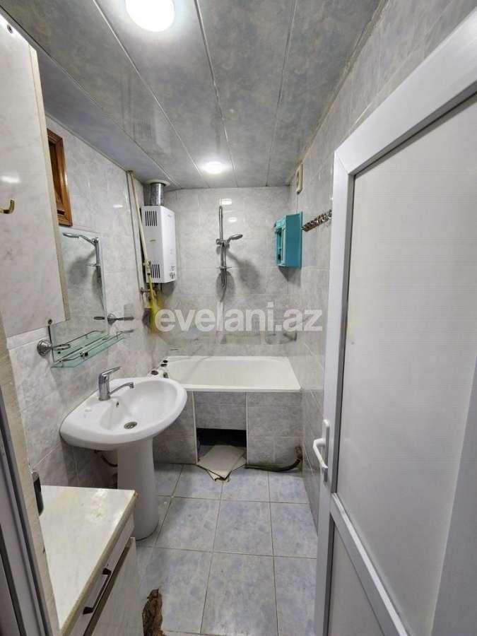 Satılır, köhnə tikili, 3 otaqlı, 75 m², Bakı, Suraxanı r, Qaraçuxur q.
