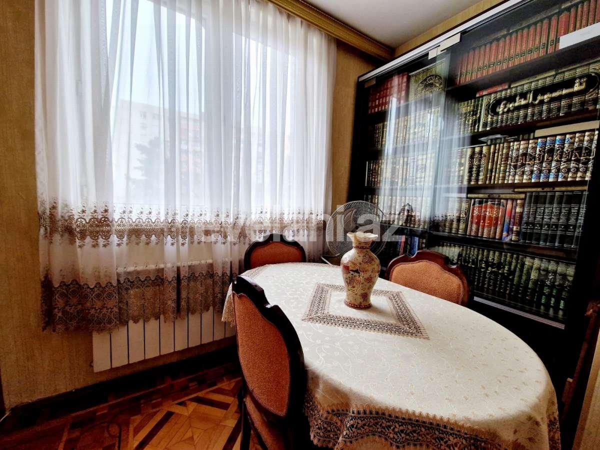 Satılır, köhnə tikili, 3 otaqlı, 69.98 m², Bakı, Nizami r, Qara Qarayev m.