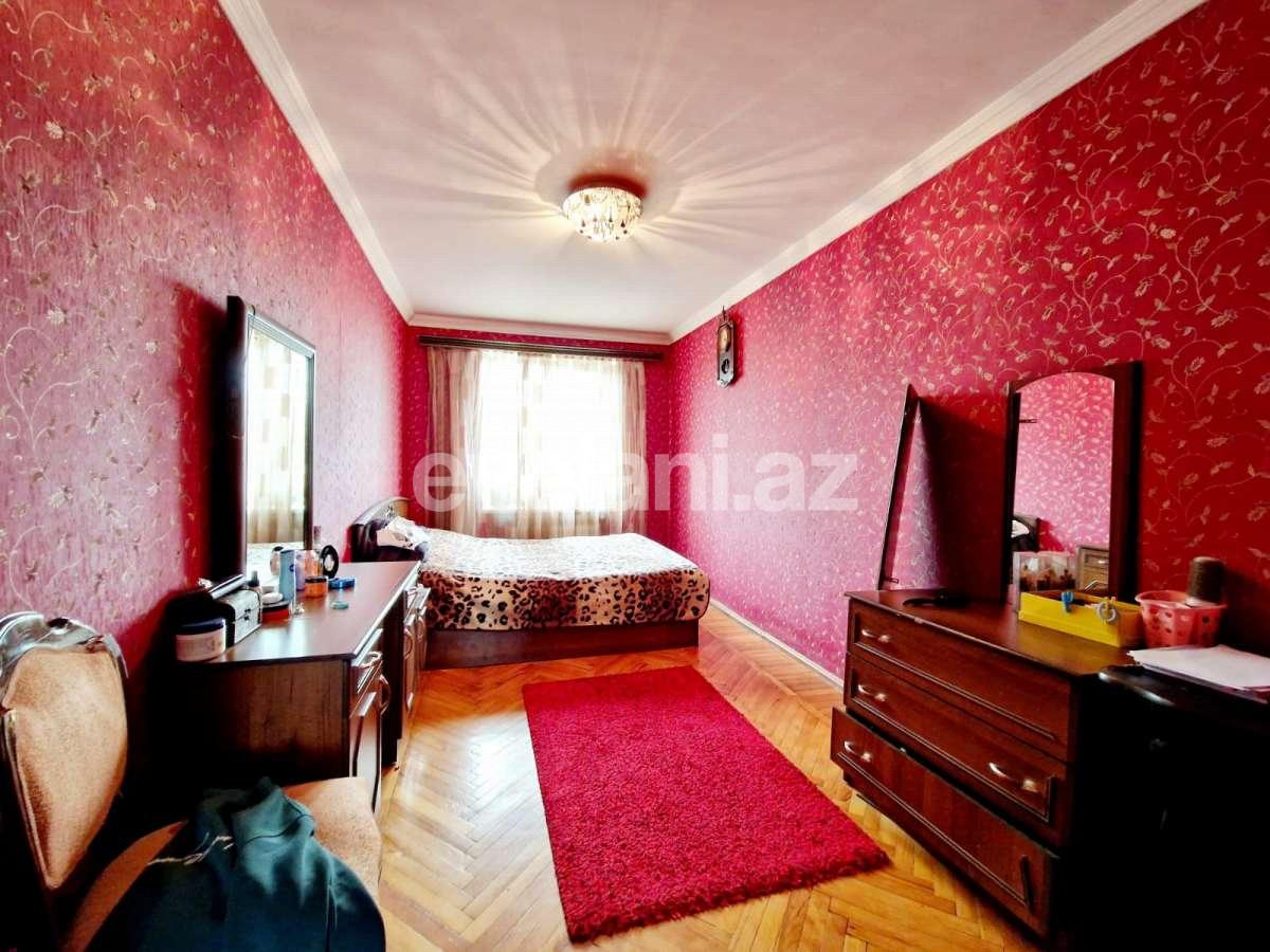 Satılır, köhnə tikili, 3 otaqlı, 69.98 m², Bakı, Nizami r, Qara Qarayev m.