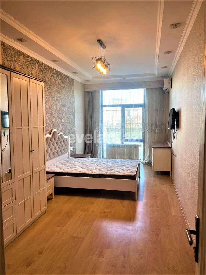 Сдаётся, новостройка, 3-комнаты, 113.7 m², Баку, Хатаинский r, Ази Асланов m.