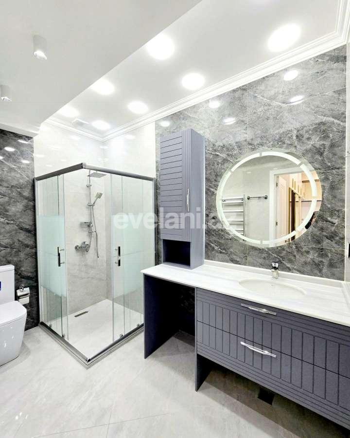 Satılır, yeni tikili, 3 otaqlı, 136 m², Bakı, Nizami r, Neftçilər m.