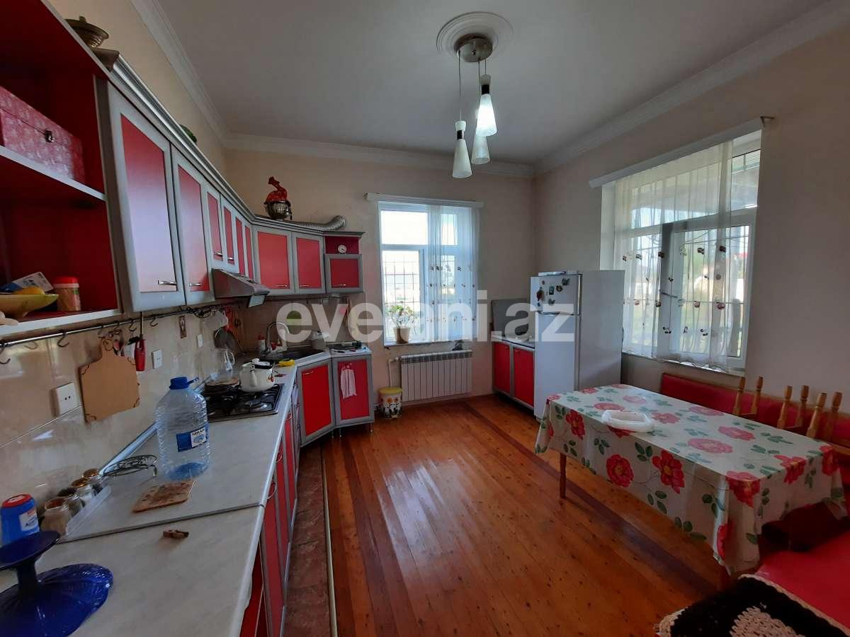 Satılır, həyət evi / bağ, 6 otaqlı, 220 m², Bakı, Abşeron r, Novxanı q.