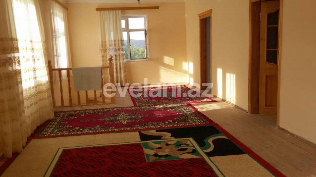 Satılır, həyət evi / bağ, 8 otaqlı, 265 m², Quba