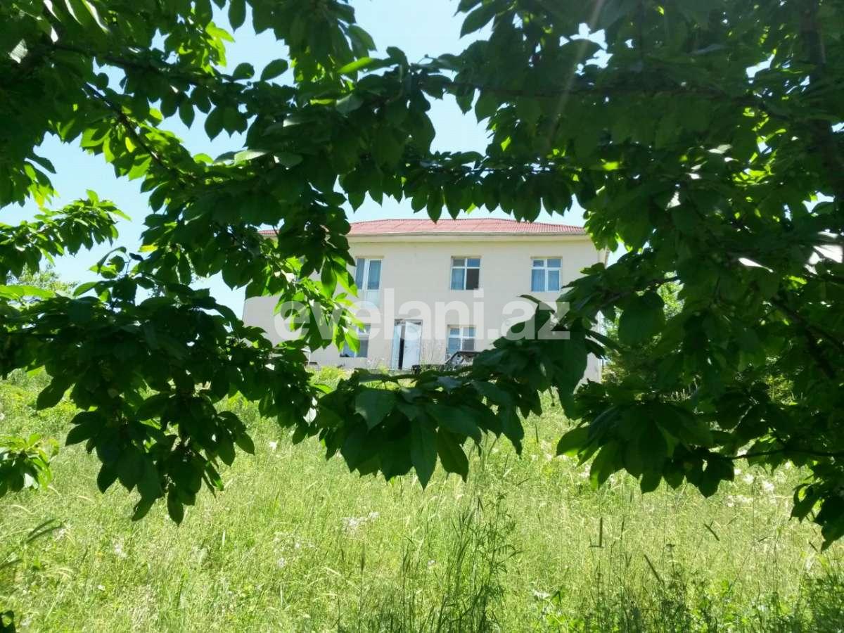 Satılır, həyət evi / bağ, 8 otaqlı, 265 m², Quba