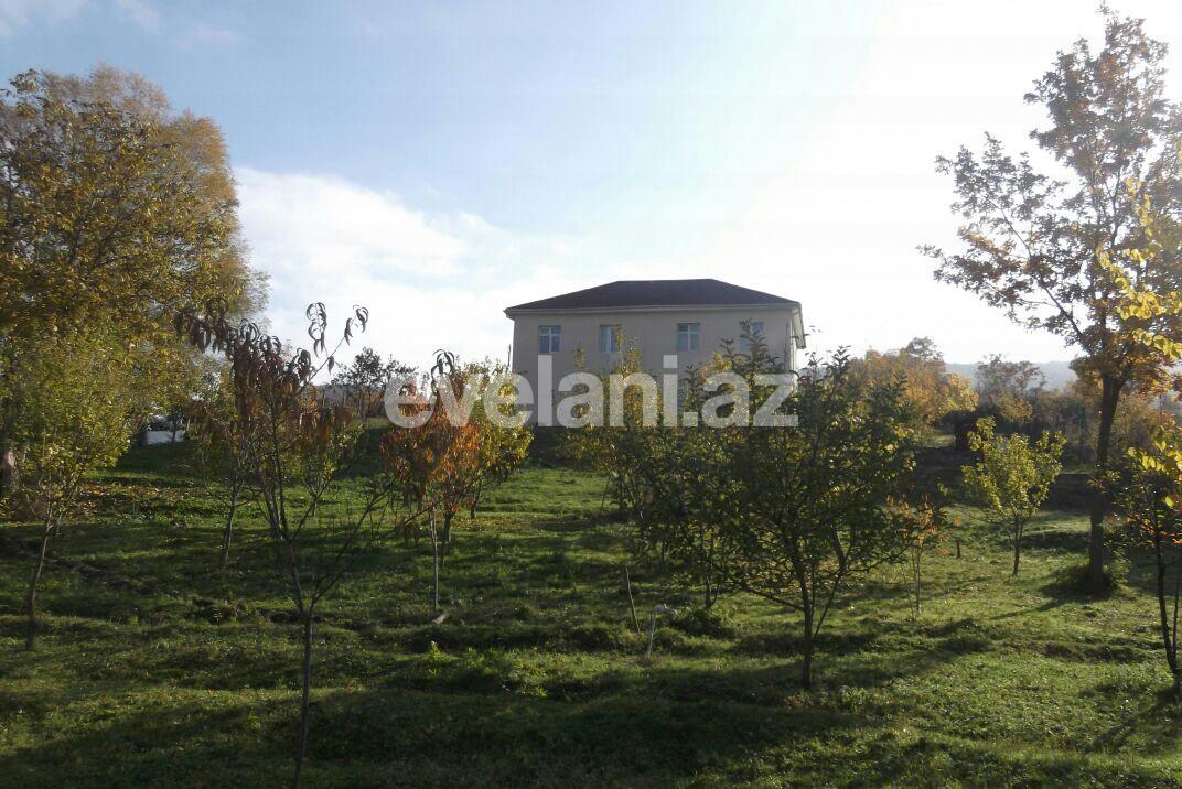 Satılır, həyət evi / bağ, 8 otaqlı, 265 m², Quba
