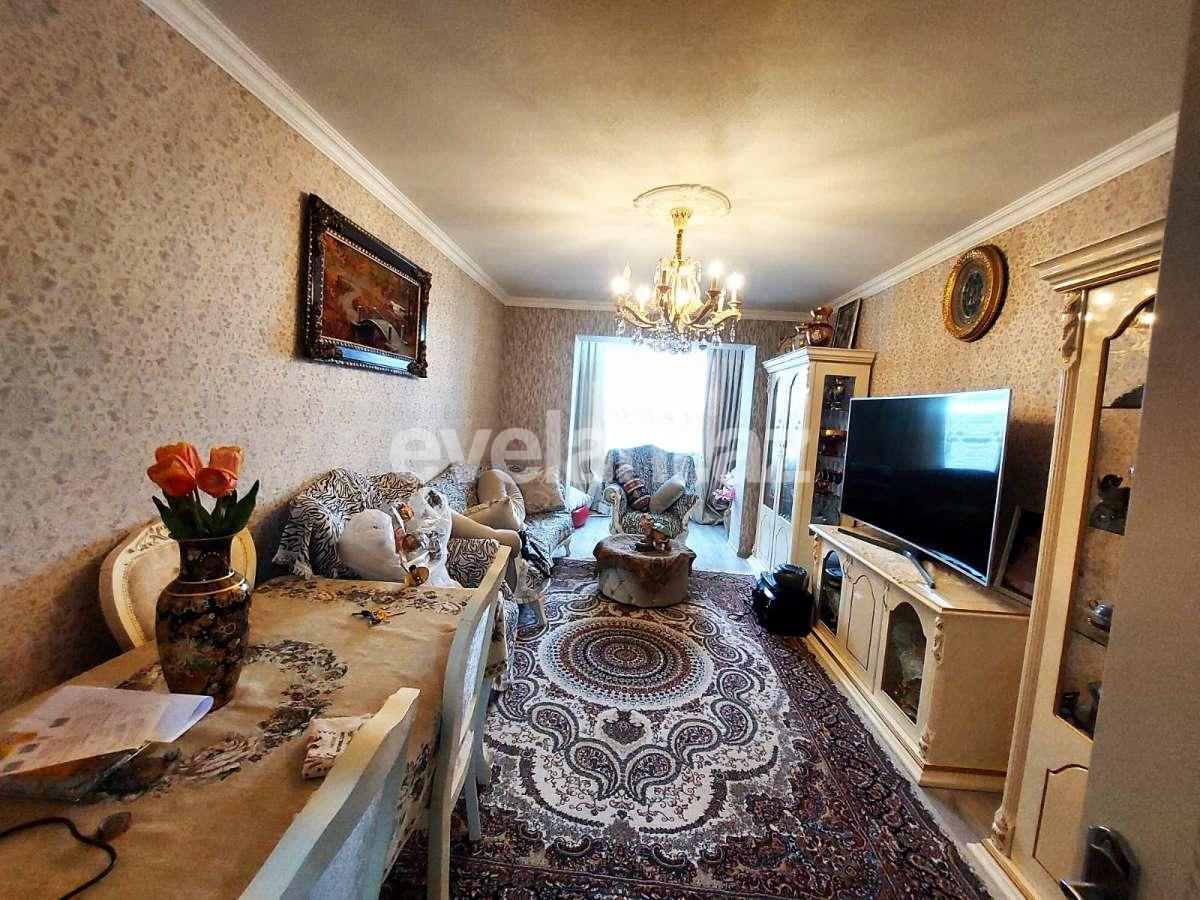 Kirayə verilir, köhnə tikili, 3 otaqlı, 100 m², Bakı, Nəsimi r, 28 may m.