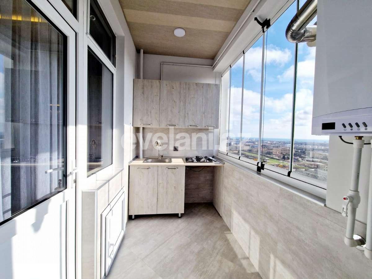 Satılır, yeni tikili, 2 otaqlı, 70 m², Bakı, Nizami r.