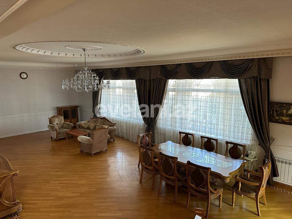 Kirayə verilir, villa, 6 otaqlı, 500 m², Bakı, Səbail r.