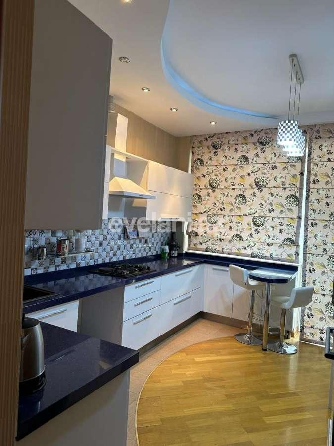 Satılır, yeni tikili, 2 otaqlı, 87 m², Bakı, Nəsimi r, 8 Noyabr m.