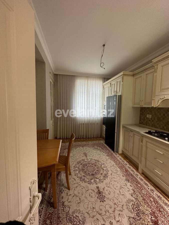 Satılır, yeni tikili, 3 otaqlı, 125 m², Bakı, Binəqədi r, 8-ci mikrorayon q, Azadlıq prospekti m.
