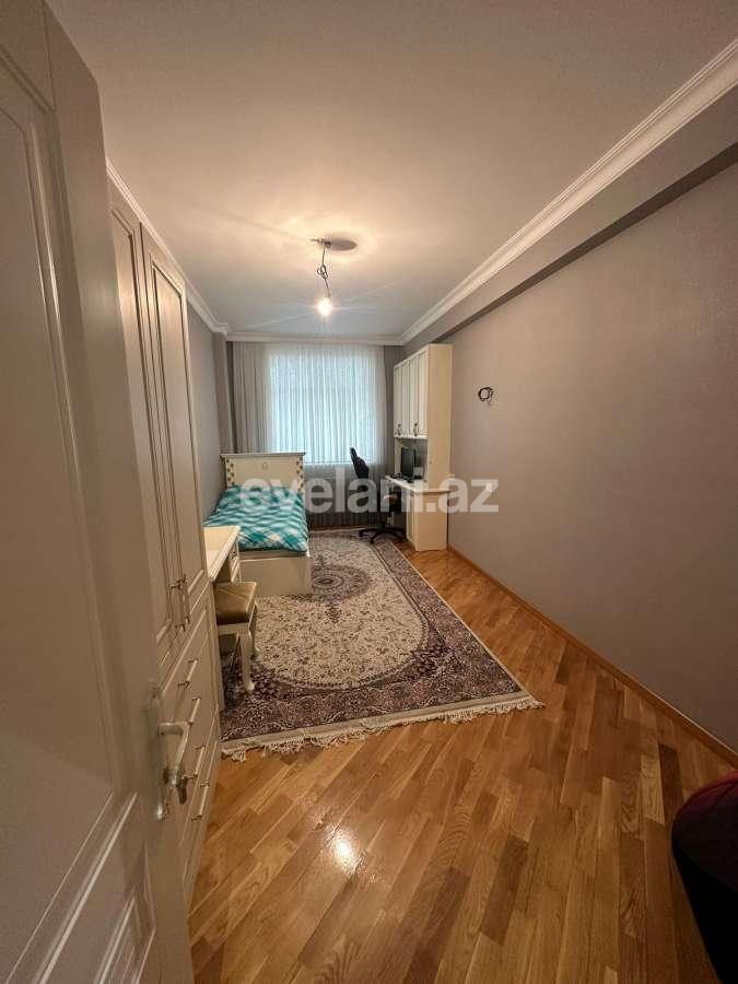 Satılır, yeni tikili, 3 otaqlı, 125 m², Bakı, Binəqədi r, 8-ci mikrorayon q, Azadlıq prospekti m.