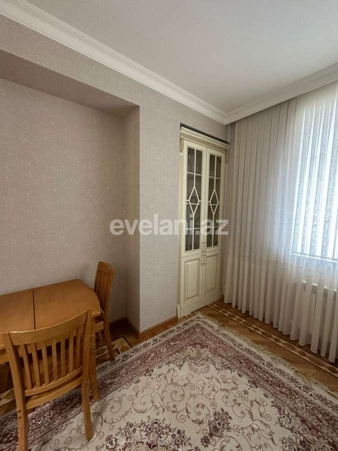Satılır, yeni tikili, 3 otaqlı, 125 m², Bakı, Binəqədi r, 8-ci mikrorayon q, Azadlıq prospekti m.
