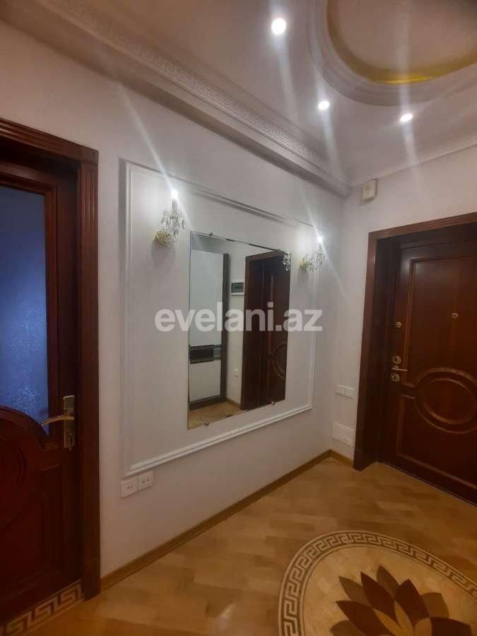 Satılır, yeni tikili, 3 otaqlı, 150 m², Bakı, Binəqədi r, 8-ci mikrorayon q, Azadlıq prospekti m.