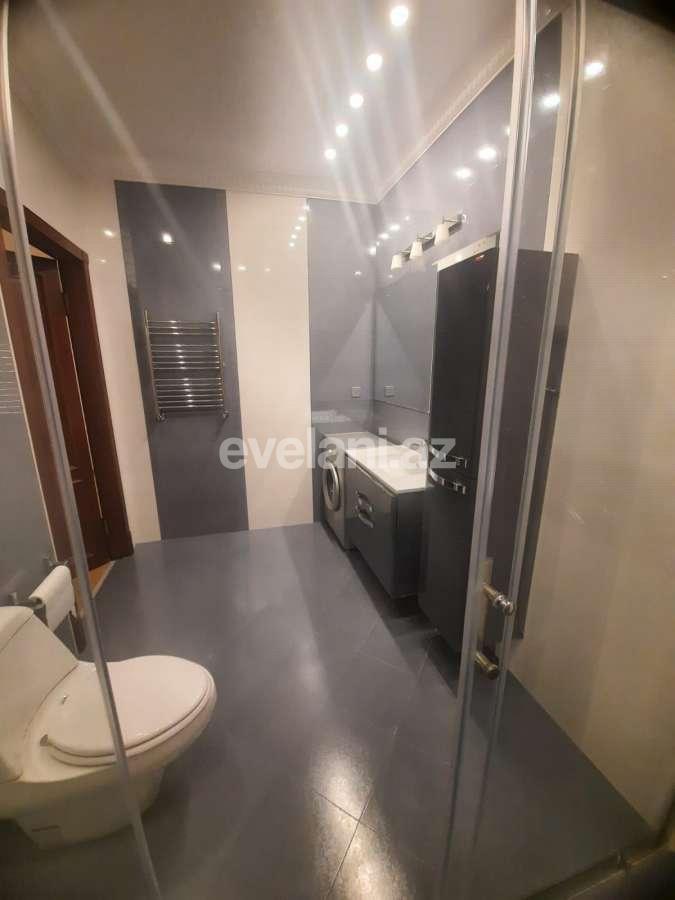 Satılır, yeni tikili, 3 otaqlı, 150 m², Bakı, Binəqədi r, 8-ci mikrorayon q, Azadlıq prospekti m.