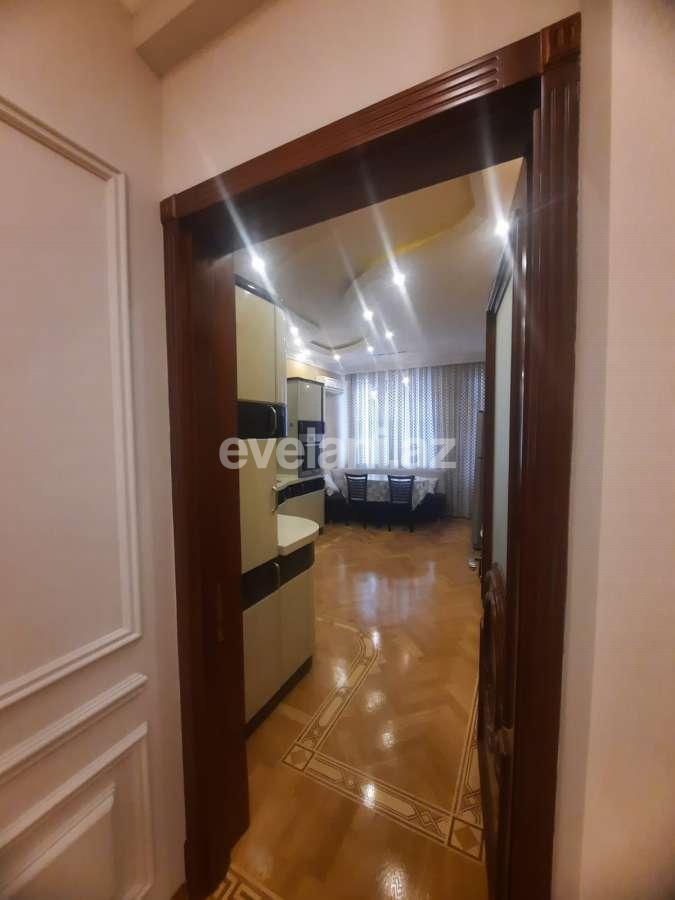 Satılır, yeni tikili, 3 otaqlı, 150 m², Bakı, Binəqədi r, 8-ci mikrorayon q, Azadlıq prospekti m.