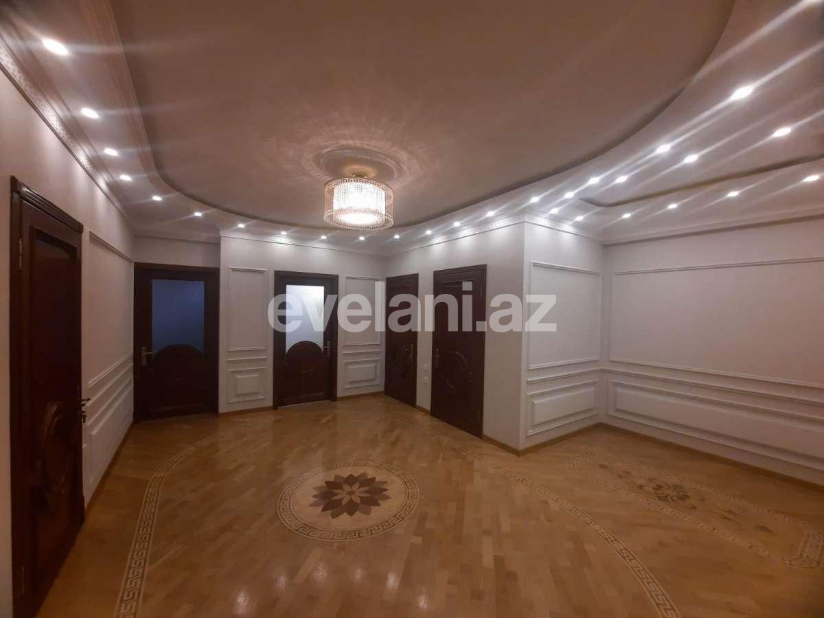 Satılır, yeni tikili, 3 otaqlı, 150 m², Bakı, Binəqədi r, 8-ci mikrorayon q, Azadlıq prospekti m.
