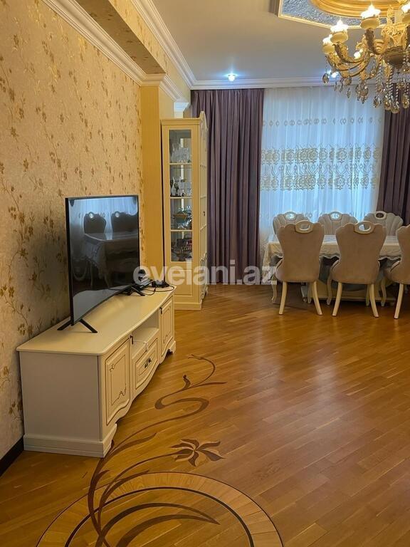 Satılır, yeni tikili, 3 otaqlı, 115 m², Bakı, Binəqədi r, 7-ci mikrorayon q, Azadlıq prospekti m.