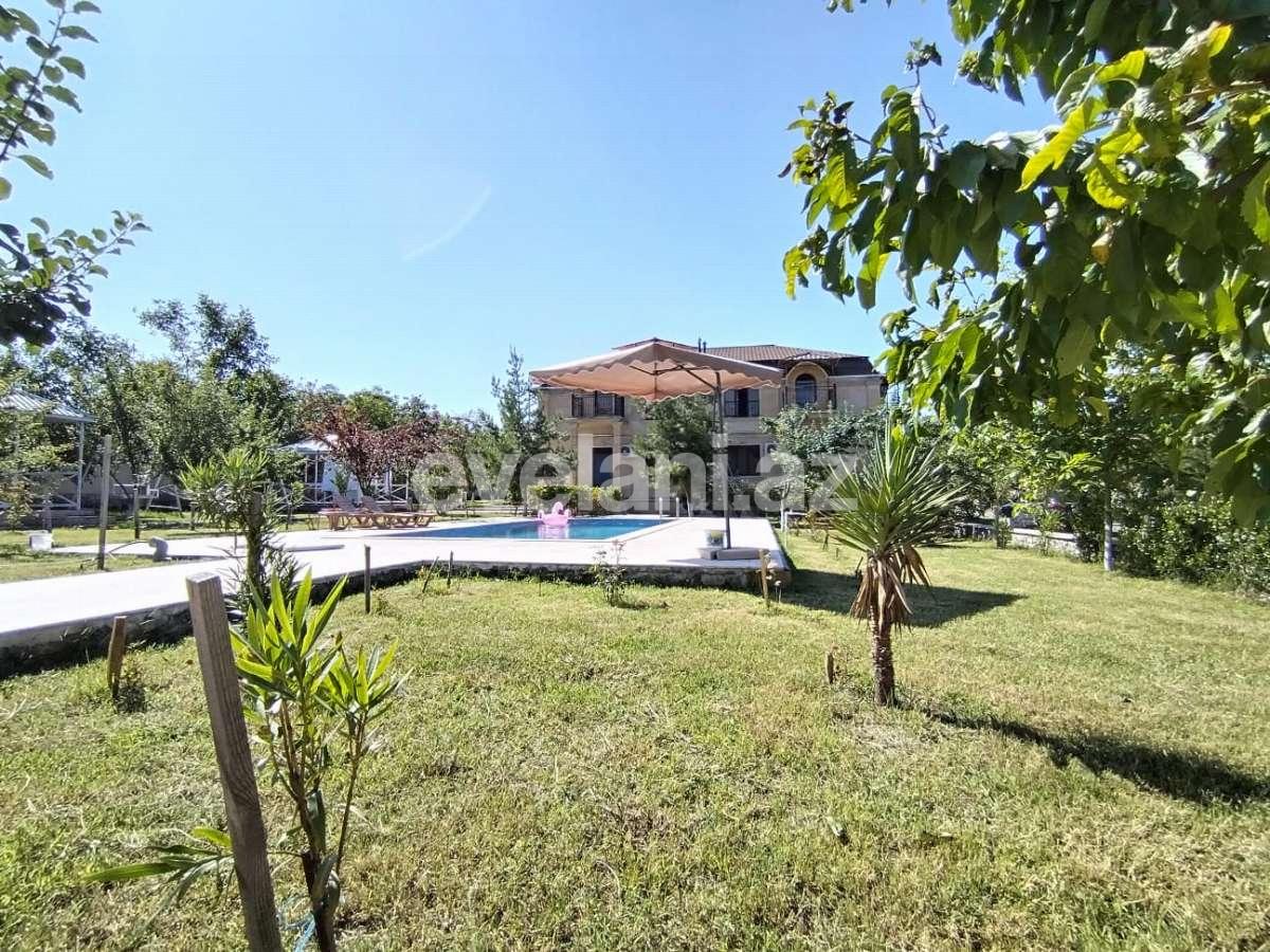 Satılır, villa, 12 otaqlı, 280 m², Qəbələ