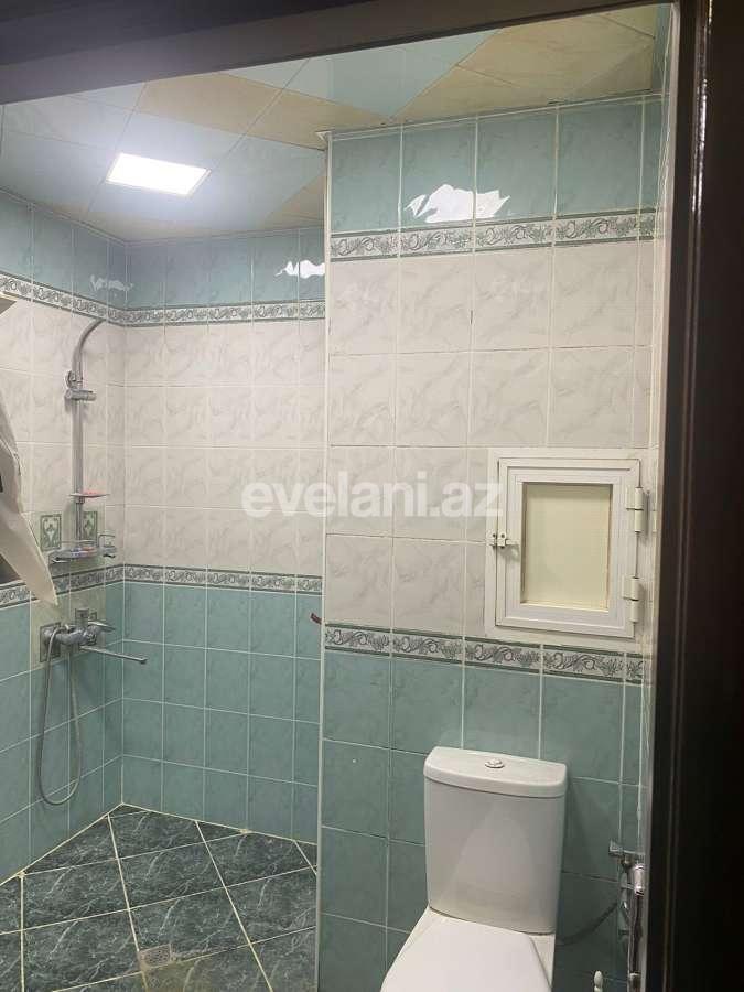 Satılır, köhnə tikili, 2 otaqlı, 70 m², Bakı, Binəqədi r, 8-ci mikrorayon q.