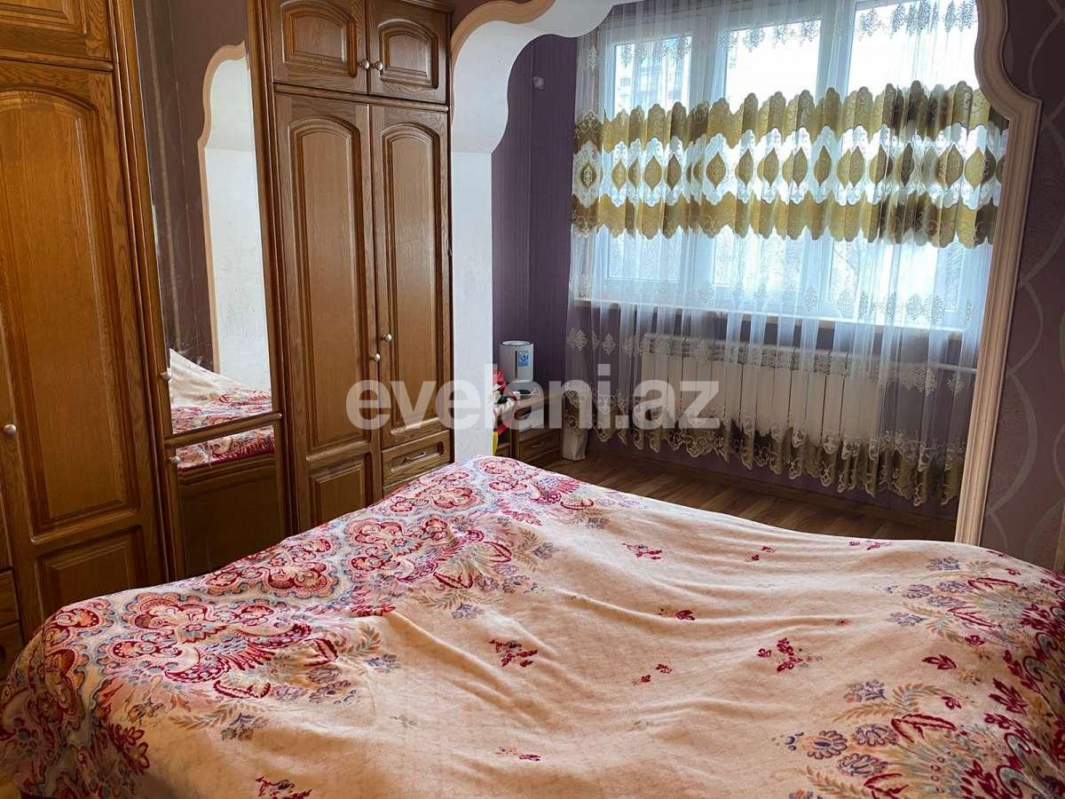 Satılır, köhnə tikili, 2 otaqlı, 70 m², Bakı, Binəqədi r, 8-ci mikrorayon q.