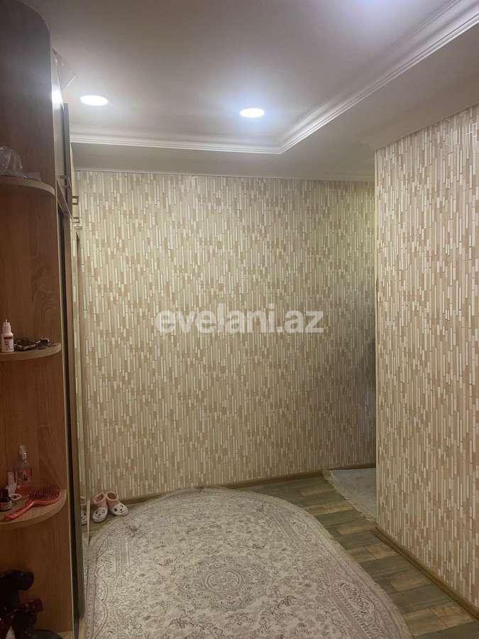 Satılır, köhnə tikili, 2 otaqlı, 70 m², Bakı, Binəqədi r, 8-ci mikrorayon q.