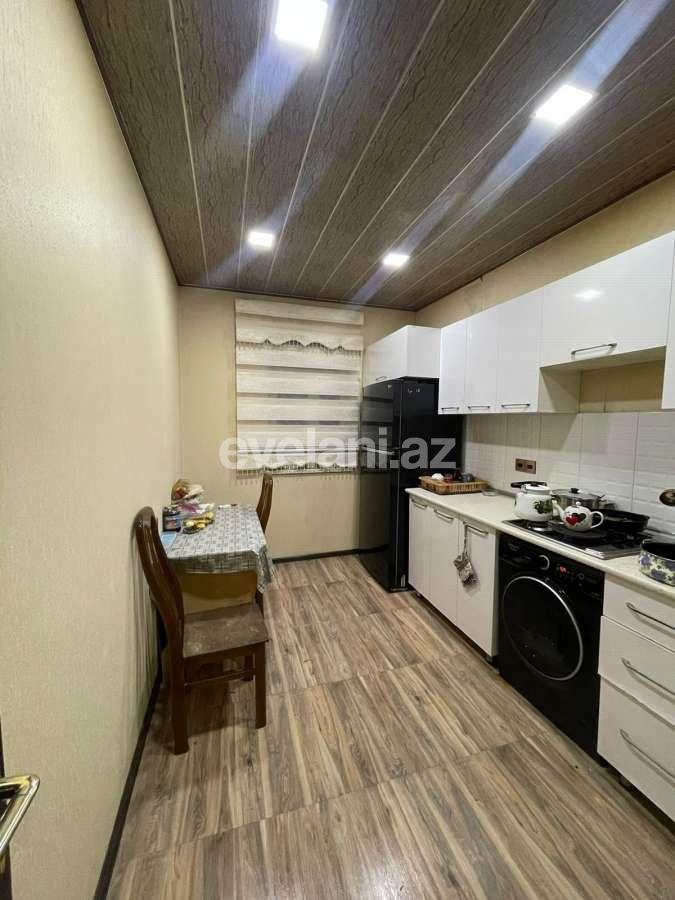 Satılır, köhnə tikili, 2 otaqlı, 52 m², Sumqayıt, 10-cu mikrorayon r.
