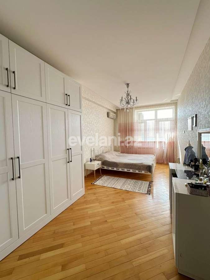 Satılır, yeni tikili, 3 otaqlı, 140 m², Bakı, Nizami r.