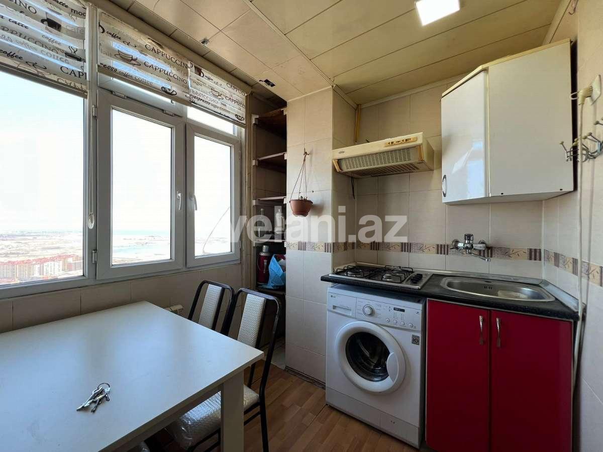 Сдаётся, вторичка, 2-комнаты, 70 m², Баку, Сураханский r.
