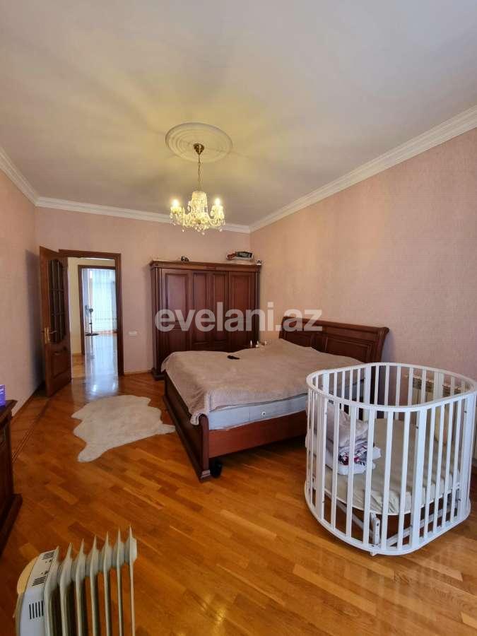 Satılır, həyət evi / bağ, 7 otaqlı, 295 m², Bakı, Abşeron r, Novxanı q.