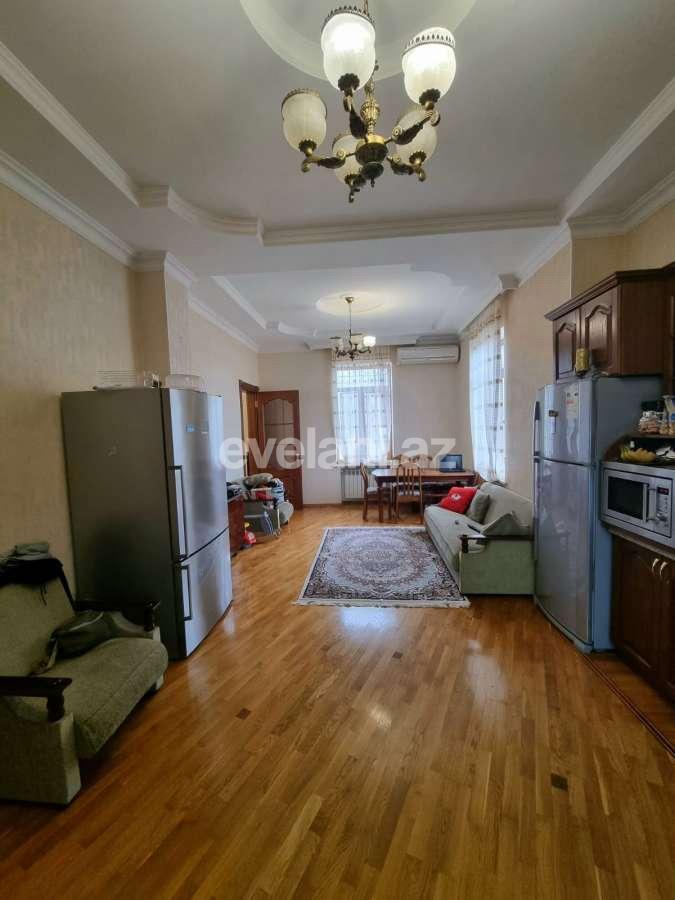 Satılır, həyət evi / bağ, 7 otaqlı, 295 m², Bakı, Abşeron r, Novxanı q.