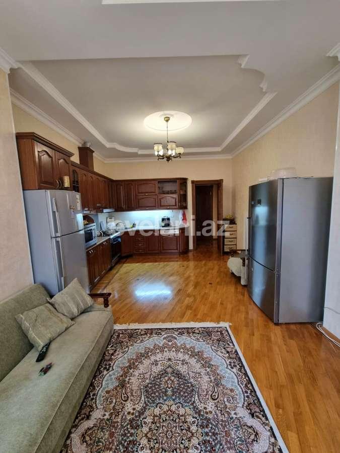 Satılır, həyət evi / bağ, 7 otaqlı, 295 m², Bakı, Abşeron r, Novxanı q.