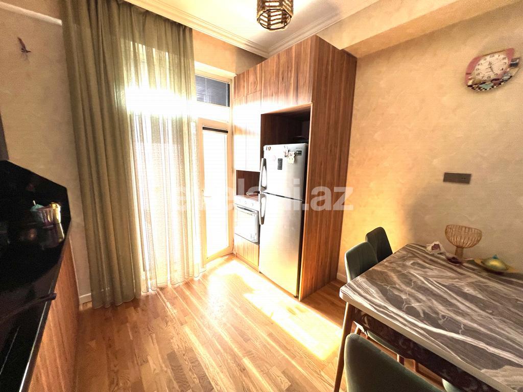 Satılır, yeni tikili, 4 otaqlı, 154 m², Bakı, Yasamal r, Yasamal q.