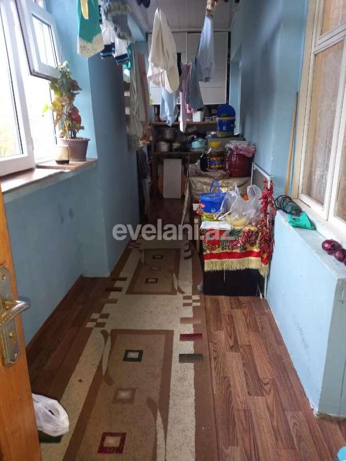 Satılır, köhnə tikili, 4 otaqlı, 82 m², Sumqayıt, 11-ci mikrorayon r.