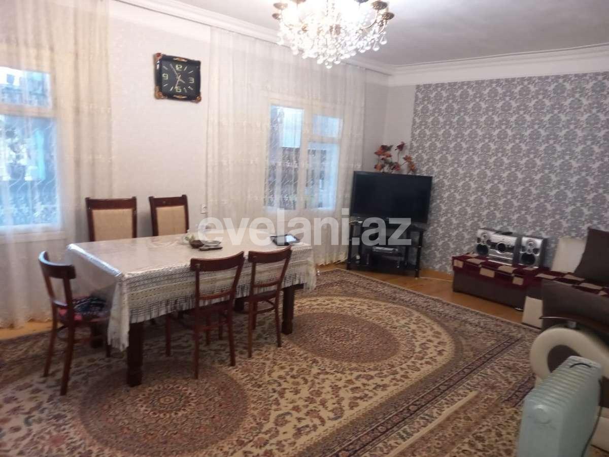 Satılır, köhnə tikili, 4 otaqlı, 82 m², Sumqayıt, 11-ci mikrorayon r.
