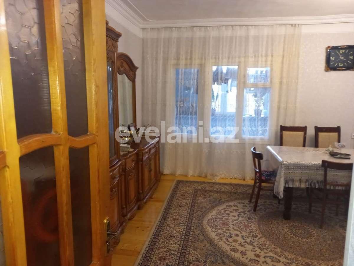 Satılır, köhnə tikili, 4 otaqlı, 82 m², Sumqayıt, 11-ci mikrorayon r.