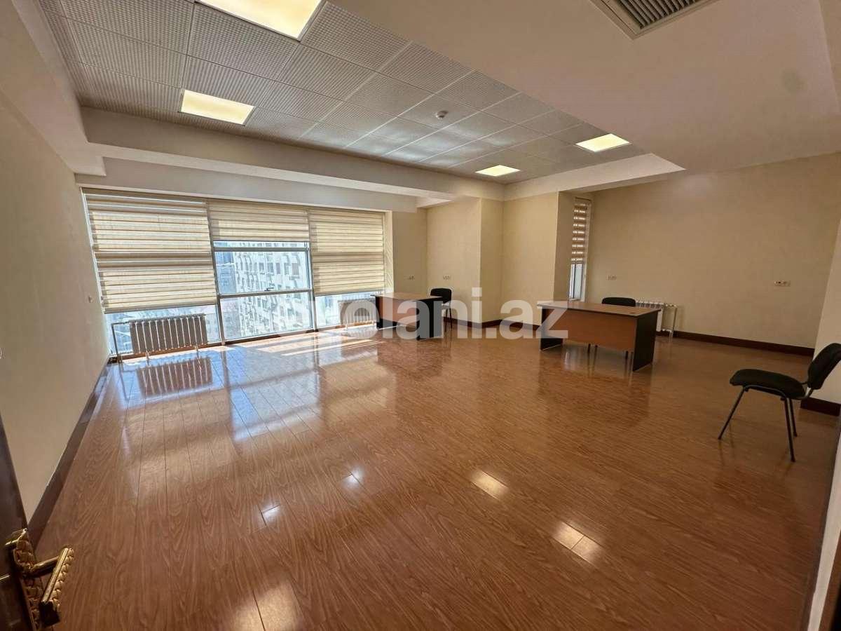 Kirayə verilir, ofis, 2 otaqlı, 100 m², Bakı, Xətai r, Şah İsmayıl Xətai m.