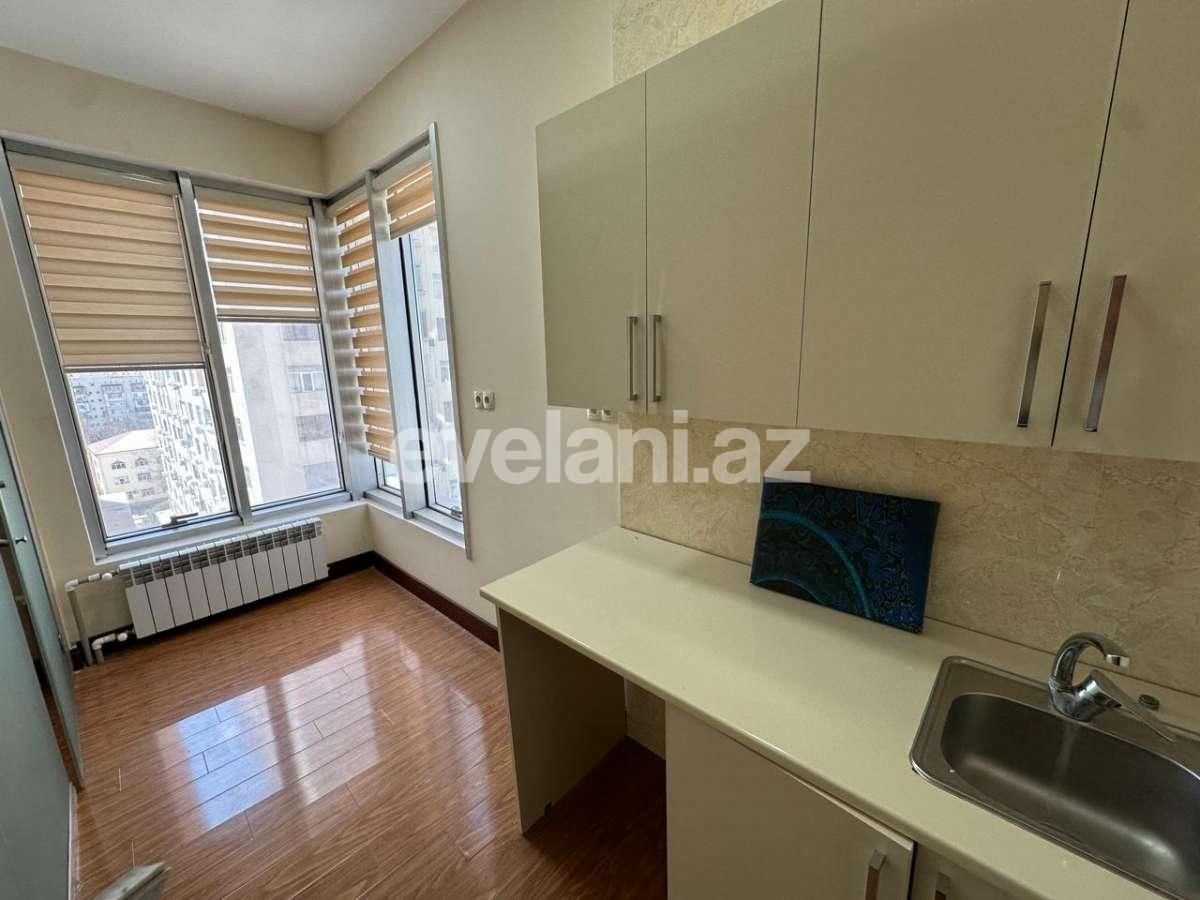 Kirayə verilir, ofis, 2 otaqlı, 100 m², Bakı, Xətai r, Şah İsmayıl Xətai m.