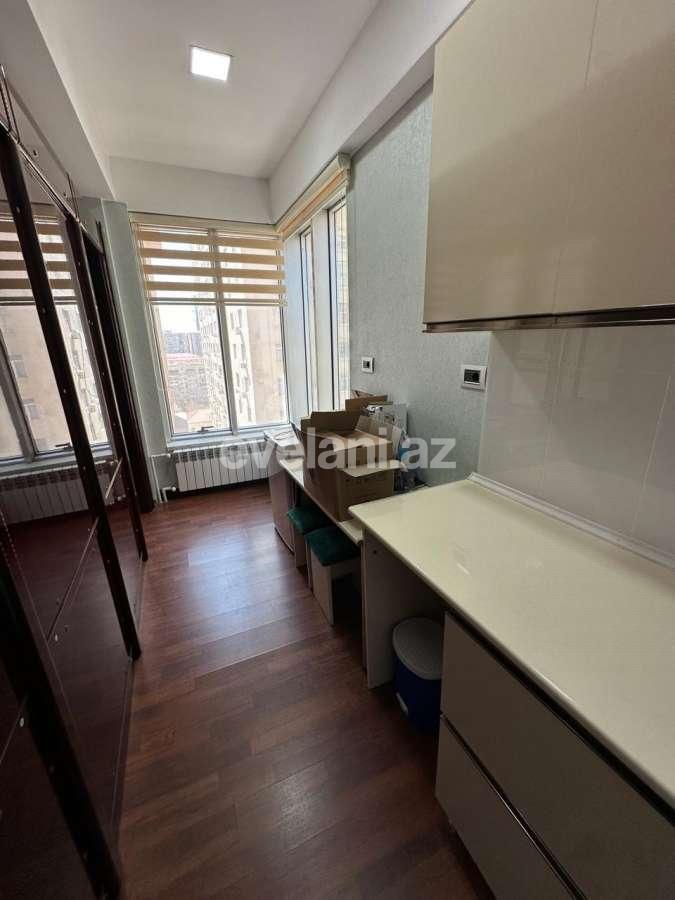 Kirayə verilir, ofis, 6 otaqlı, 300 m², Bakı, Xətai r.