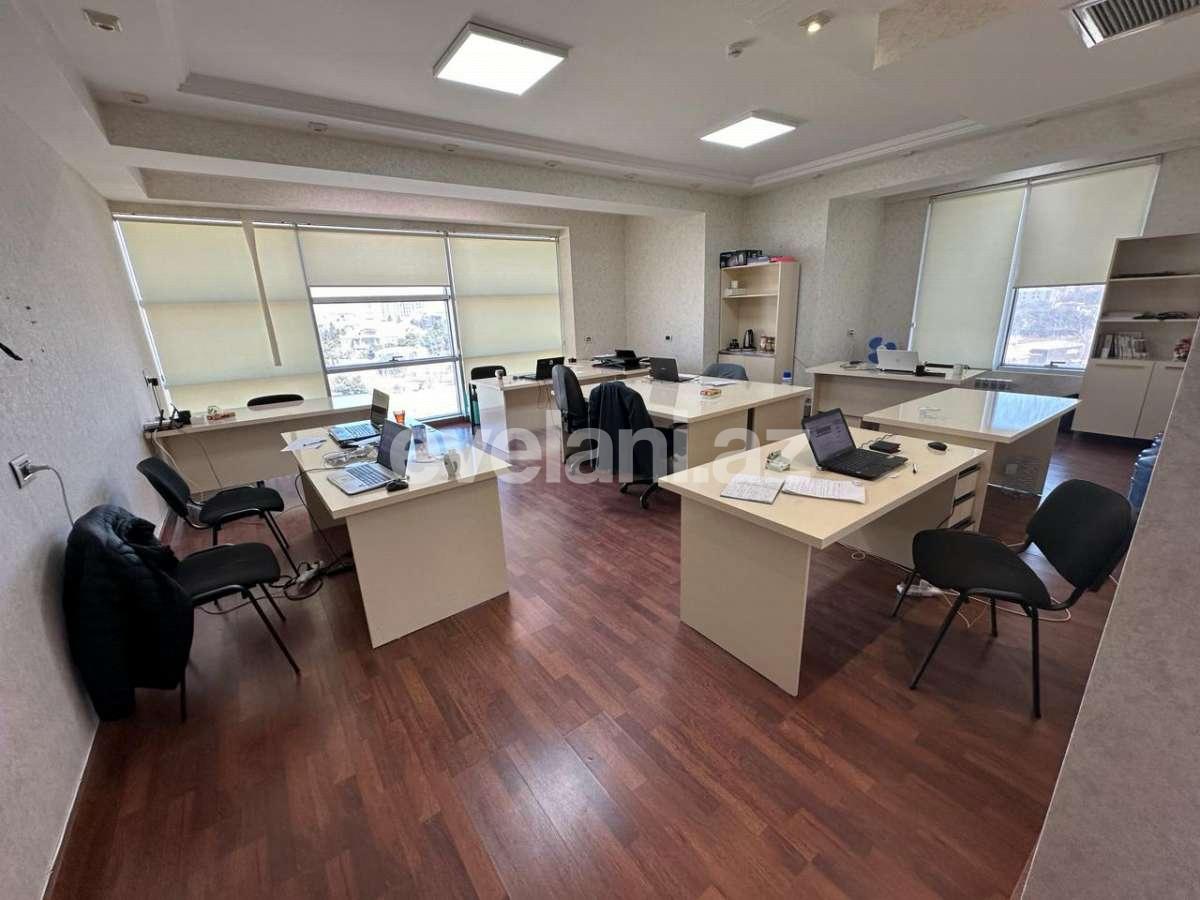 Kirayə verilir, ofis, 6 otaqlı, 300 m², Bakı, Xətai r.