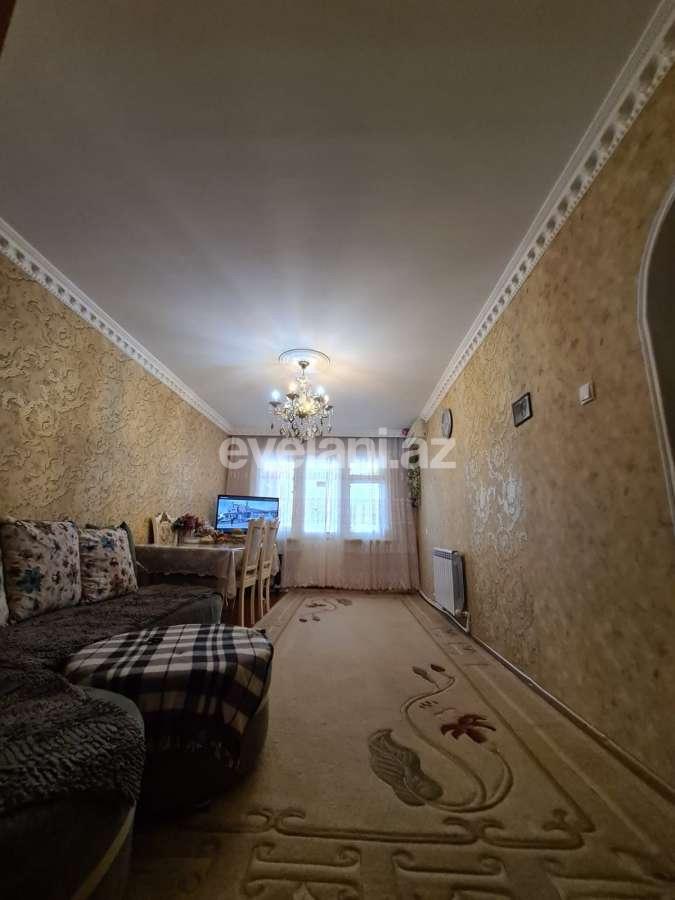 Satılır, köhnə tikili, 2 otaqlı, 48 m², Sumqayıt, 8-ci mikrorayon r.