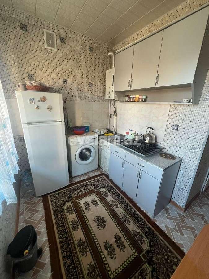 Satılır, köhnə tikili, 3 otaqlı, 80 m², Bakı, Xətai r, Həzi Aslanov m.