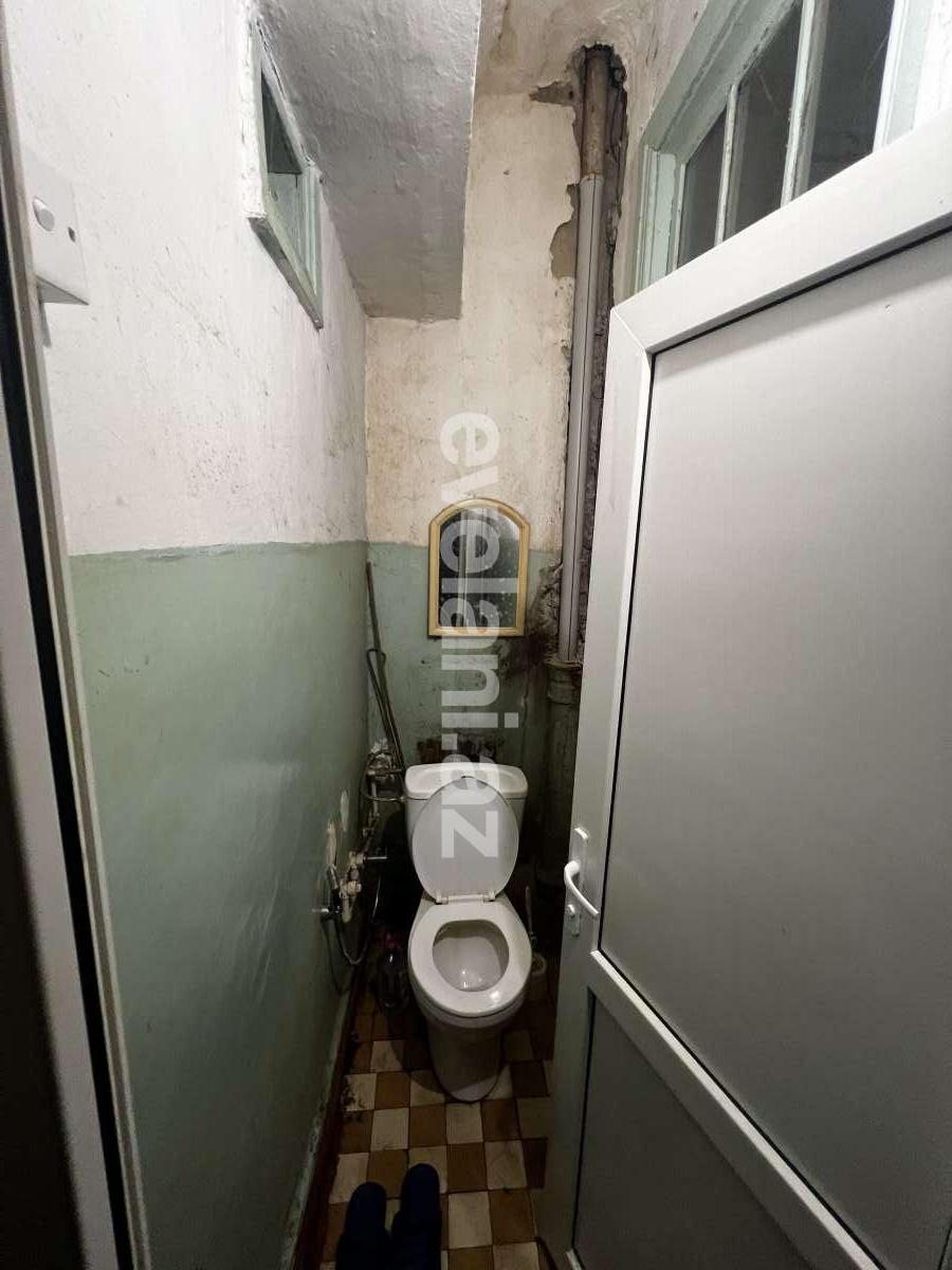 Satılır, köhnə tikili, 1 otaqlı, 38 m², Bakı, Yasamal r, Yasamal q, Elmlər Akademiyası m.